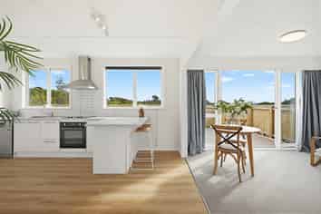 135 Muri Road, Pukerua Bay