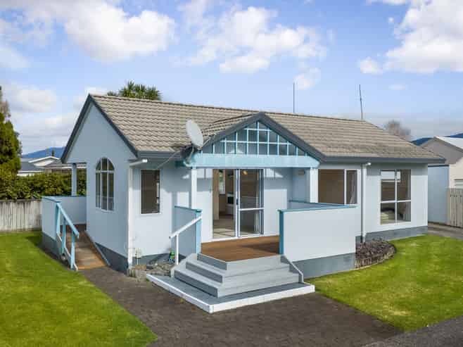 17A Carisbrooke Street, Katikati