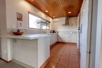 6 Bowen Street, Kokatahi, Hokitika