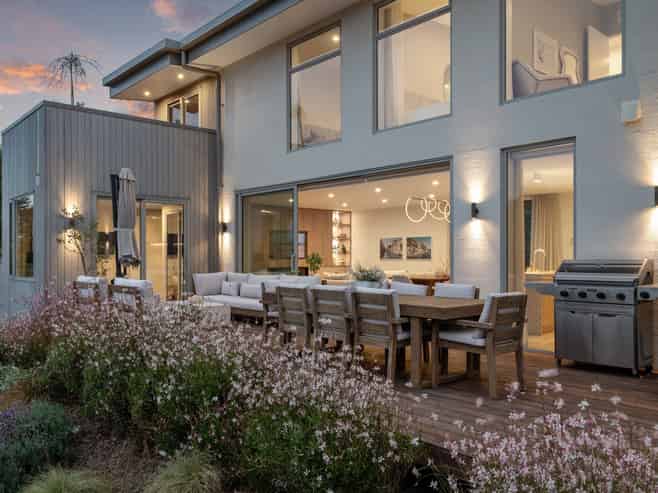 359 Centaurus Road, Hillsborough