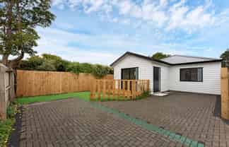 37D Clarkson Crescent, Otara