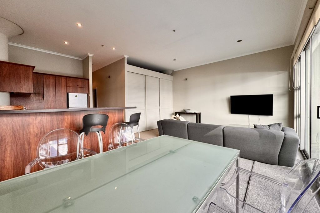 PRINCES WHARF - SPACIOUS APARTMENT - CLEAN AND COMFORTABLE - Widok 5