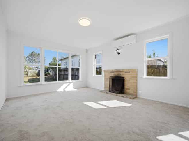 194 Chivalry Road, Glenfield