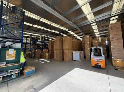 1097sqm premium industrial facility - St Johns