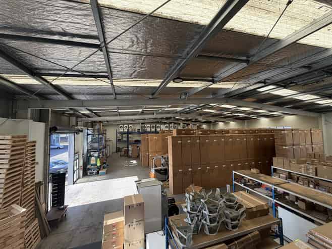 1097sqm premium industrial facility - St Johns