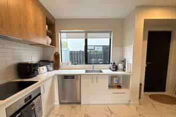 4/140 Saint Albans Street, Saint Albans