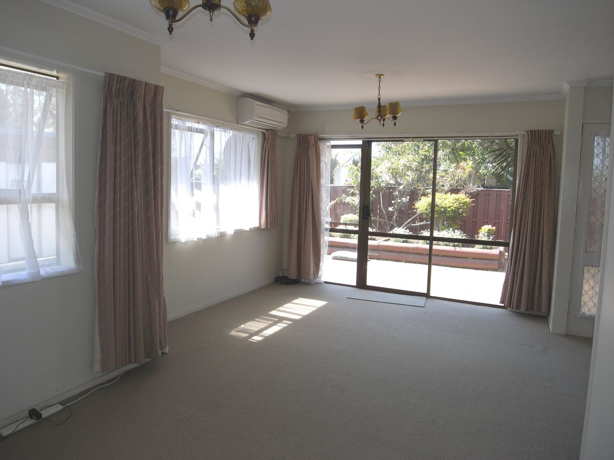 Two bedroom unit with great school zones - Widok 3