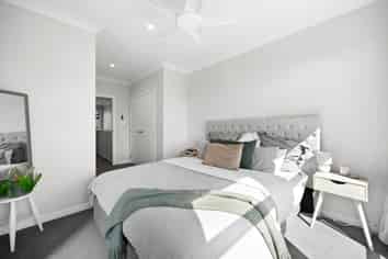 2/25 Thackeray Street, Hamilton Lake