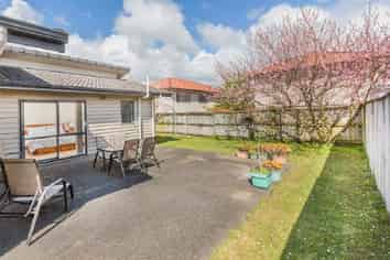 10 Speyside Crescent, Flat Bush