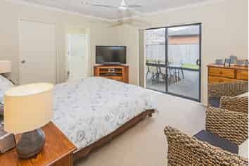 10 Speyside Crescent, Flat Bush