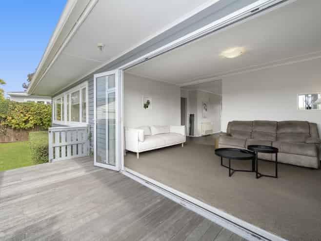 74 Queen Road, Bellevue