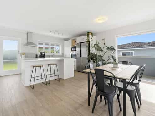 74 Queen Road, Bellevue