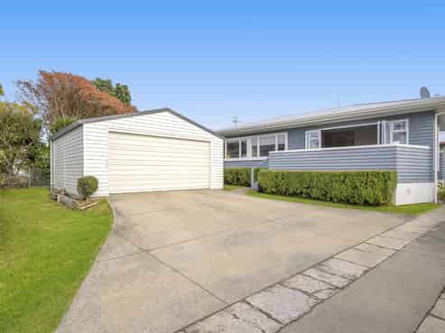 74 Queen Road, Bellevue