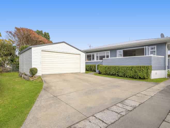 74 Queen Road, Bellevue