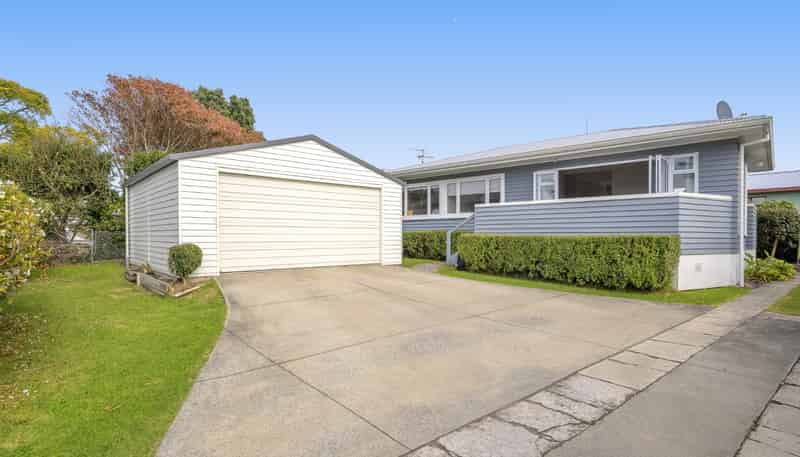 74 Queen Road, Bellevue