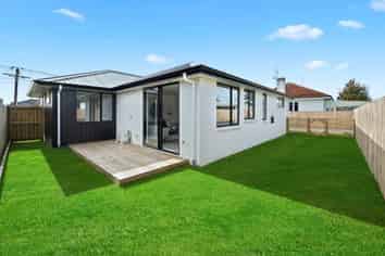 2/17 Bolmuir Road, Forest Lake