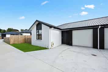2/17 Bolmuir Road, Forest Lake