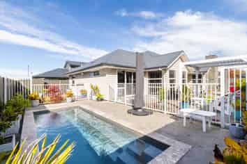4 Ruahine Road, Poraiti