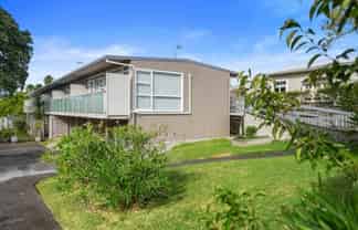 4/77 Old Lake Road, Devonport
