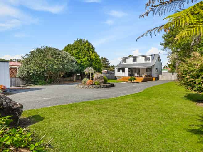 15 Taupaki Road, Taupaki