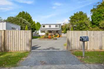 15 Taupaki Road, Taupaki