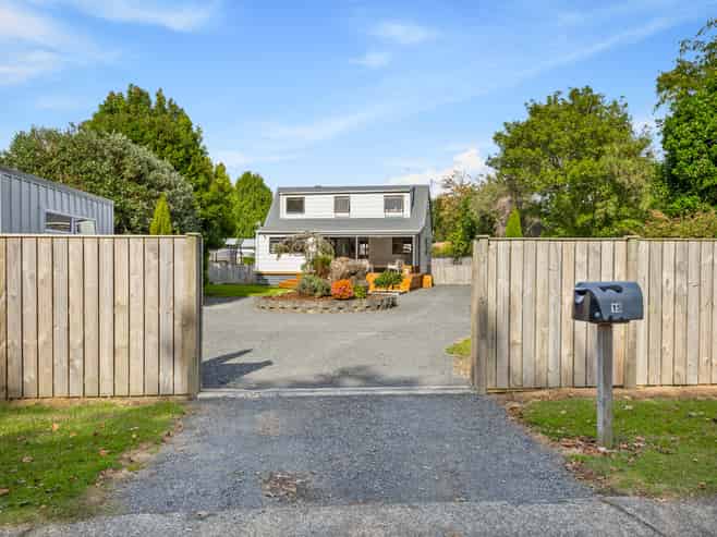 15 Taupaki Road, Taupaki