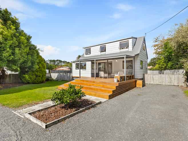 15 Taupaki Road, Taupaki