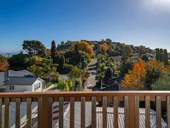 2/8 Cherry Avenue, Enner Glynn