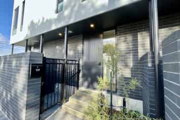 131 Fitzgerald Avenue, Christchurch Central
