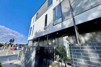 131 Fitzgerald Avenue, Christchurch Central