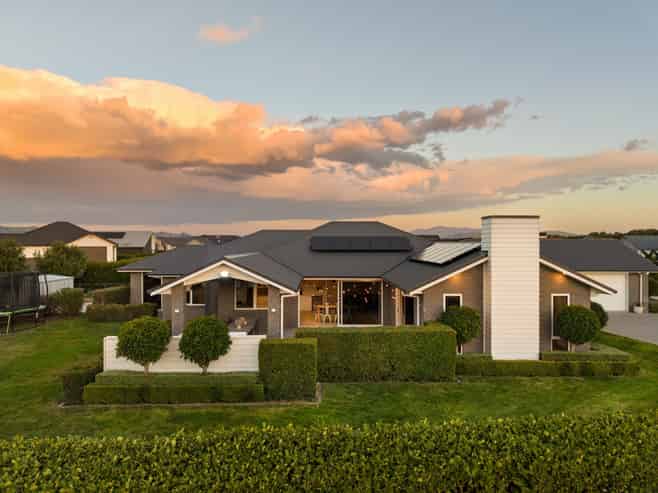 26 Mike Smith Drive, Cambridge