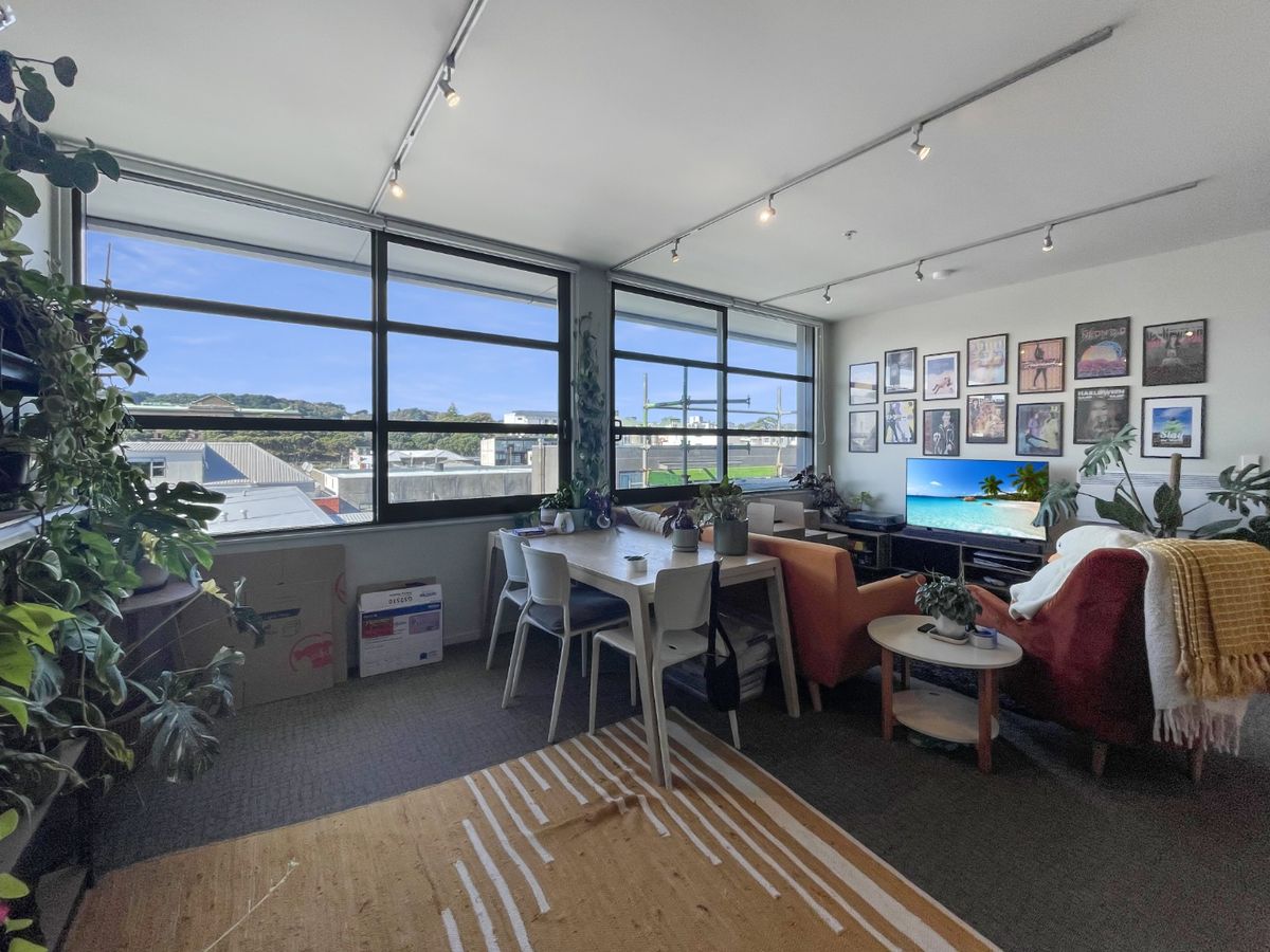 ***Welcome to apartment E304 in Revolucion Apartments***, Te Aro