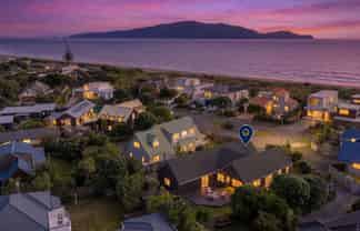 14 Olliver Grove, Waikanae Beach