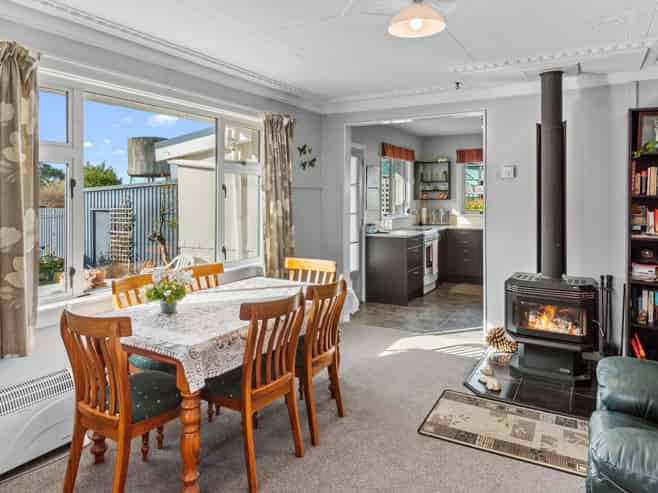 79 Weston Road, Weston