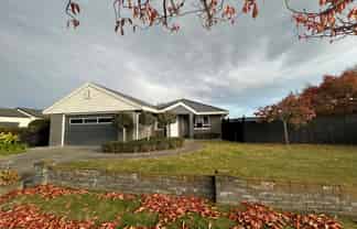 17 Whiting Crescent, Greenmeadows