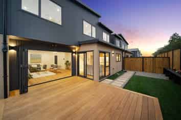 25 Taipahitini Road, Karaka