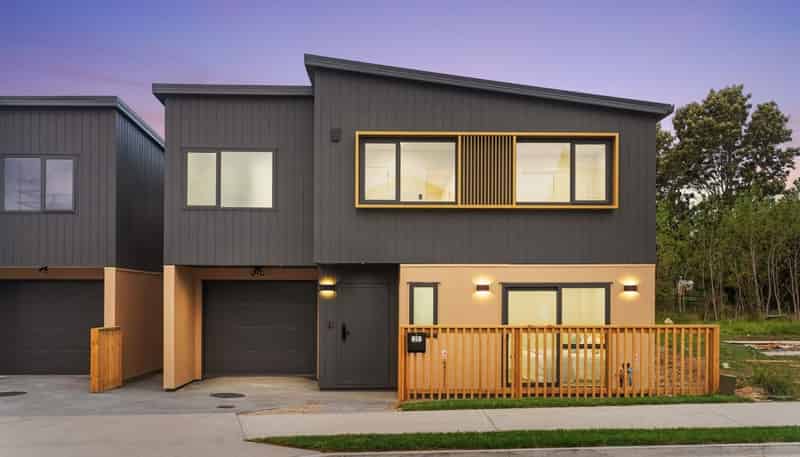 25 Taipahitini Road, Karaka
