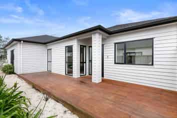 6 Kakabeak Way, Takanini, Takanini