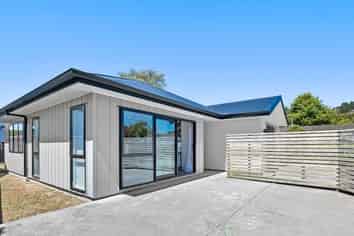 33C Gemstone Drive, Birchville