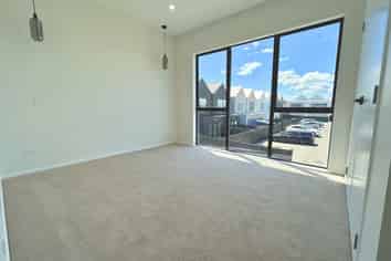B/33 Burberry Road, Karaka