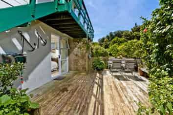 8A Gray Cresent, Torbay