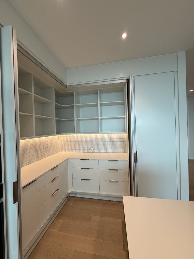 Level 8 Apartment with Loggia at Omana North, Milford - Повеќе