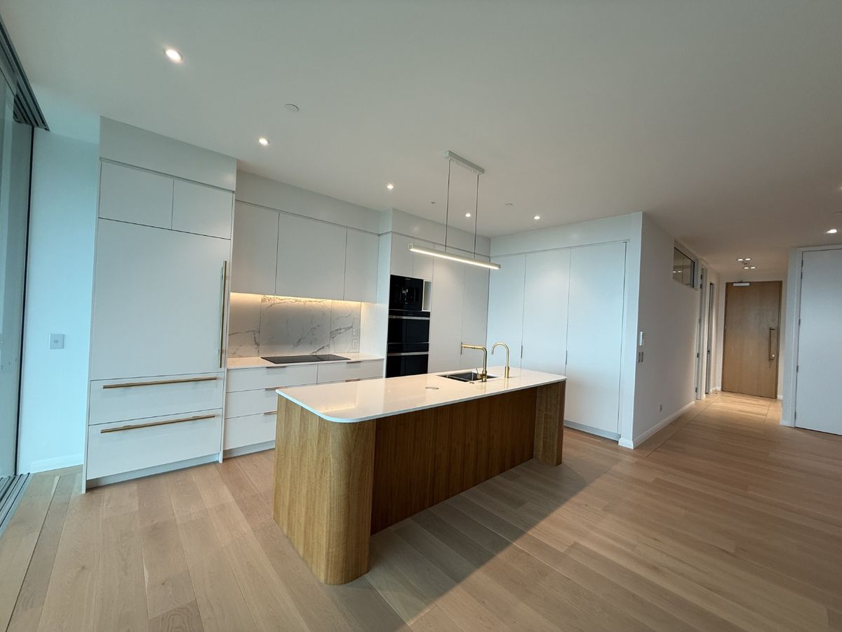 Level 8 Apartment with Loggia at Omana North, Milford - Поглед 4
