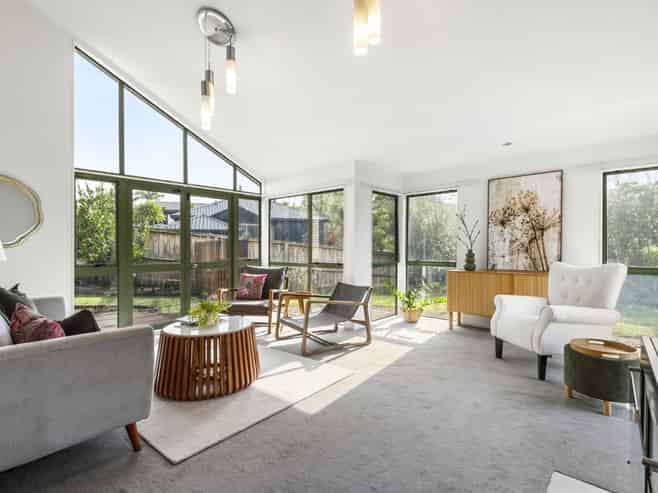43 Unsworth Drive, Unsworth Heights