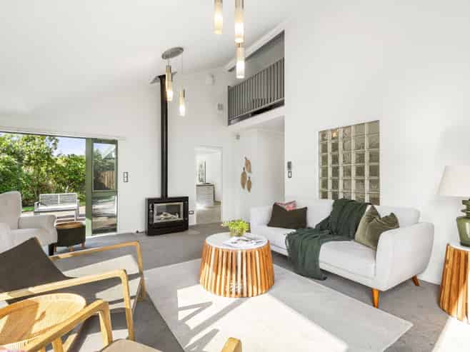 43 Unsworth Drive, Unsworth Heights