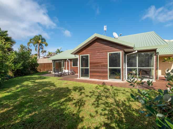 43 Unsworth Drive, Unsworth Heights