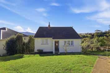 36 Stenhope Crescent, Corstorphine