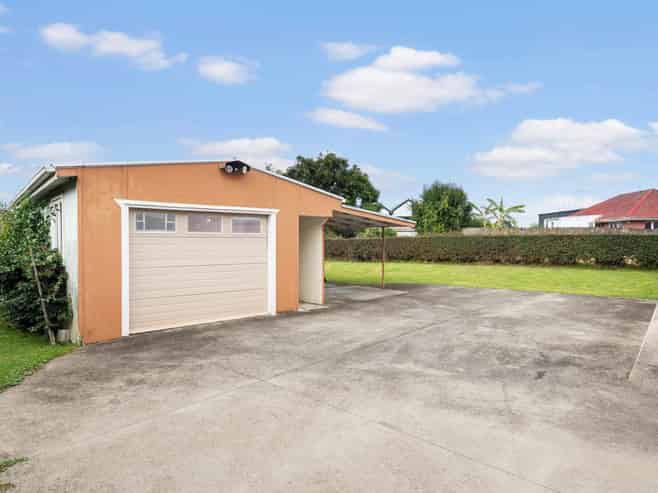 49 Yeovil Road, Te Atatu Peninsula