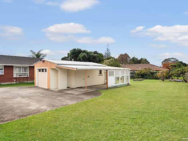 49 Yeovil Road, Te Atatu Peninsula