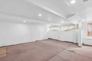 261 Sturges Road, Henderson